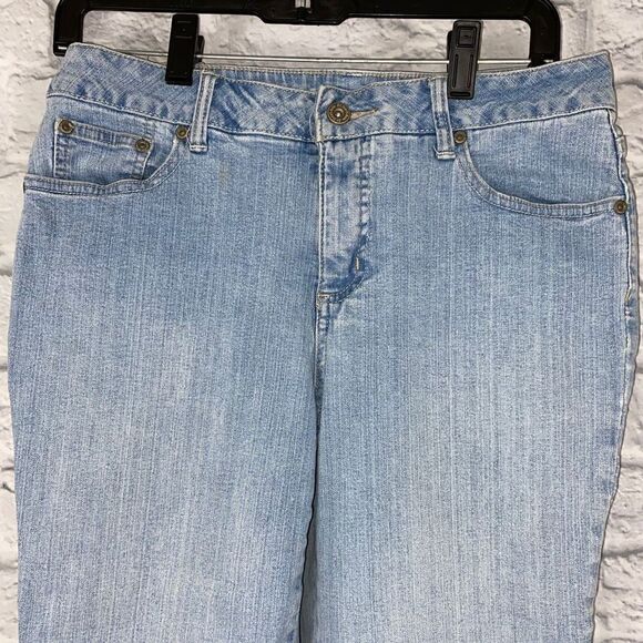 St. John’s Bay light washed Capri jeans Sz 8 women - Picture 3 of 7